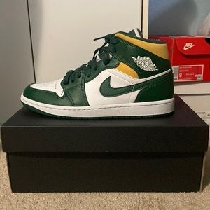 Jordan 1 Mid Sonics